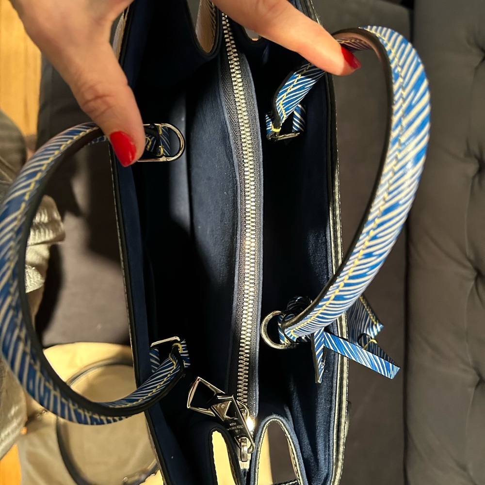 Louis Vuitton Blue Handbag with Colorful Accents - Picture 8 of 8